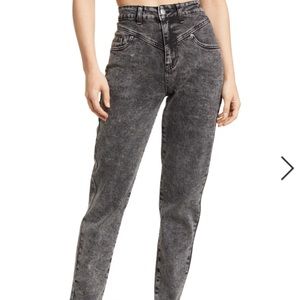 Smokey Black Abound high-waisted Jeans🖤